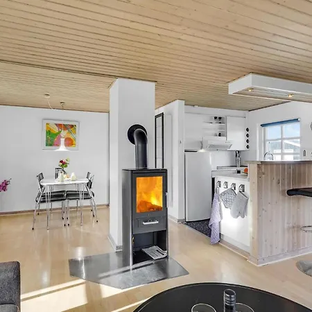 3 Bedroom Beautiful In *