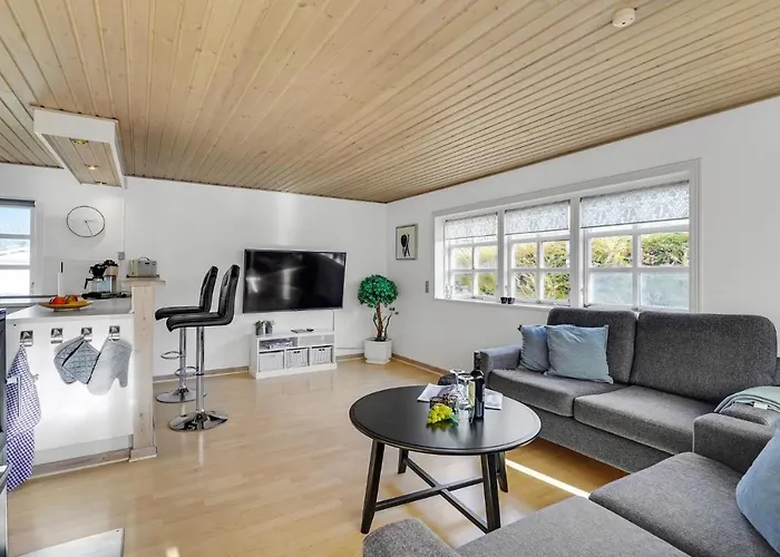 3 Bedroom Beautiful In * Otterup