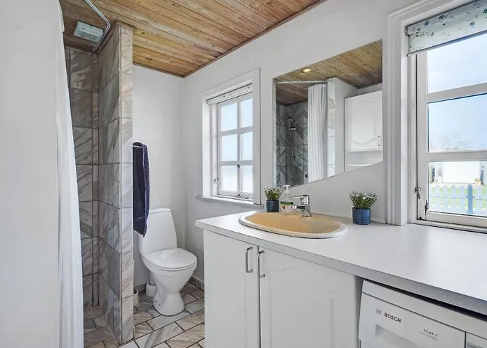 3 Bedroom Beautiful In Otterup